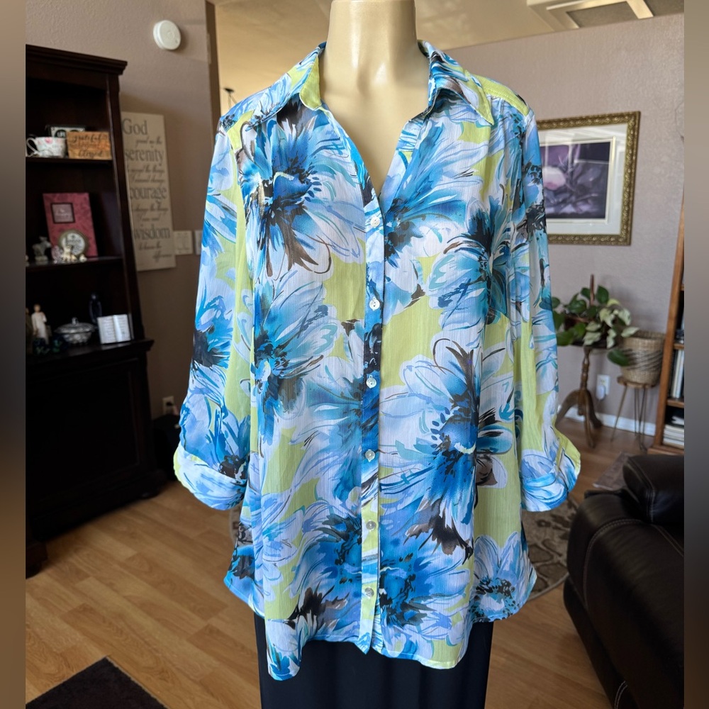 Avenue sheer blue, green & black 3/4 roll tab sleeves blouse-size 18